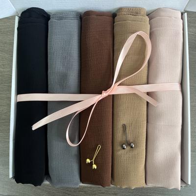 TEMU 7pcs Elegant Thin Breathable Chiffon Gift Box (5pcs), Natural Texture, With 2 Artificial Pearl Pins, Multifunctional And Comfortable /shawl, Suitable For Eid Gift Box Gifts Image