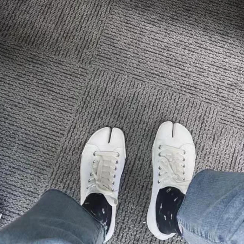 Neue Leinwand Split Toe Wohnungen Frauen Mary Jane Schuhe Casual Schuhe Frauen Tabi Schuhe Frau Schwein Huf Schuhe Müßiggänger chaussure femme