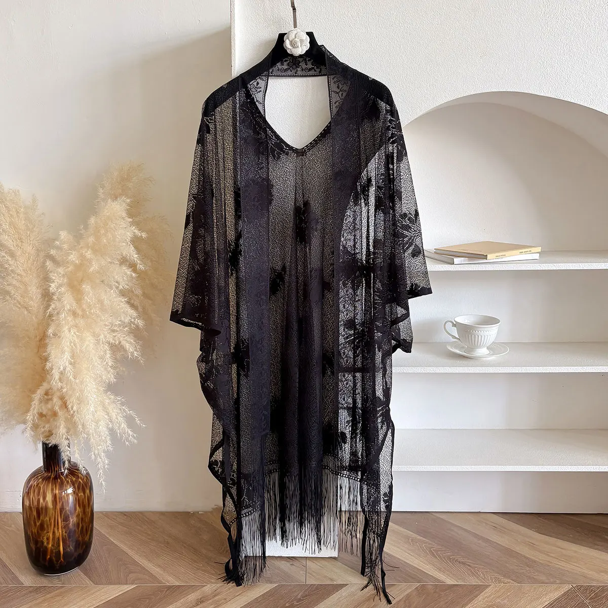 2025 Frauen Spitze Blumen Schal Haar Kopf Wrap Poncho Strand Sonnencreme Elegante Atmungsaktive Outdoor Dame Neueste Design Schal Image