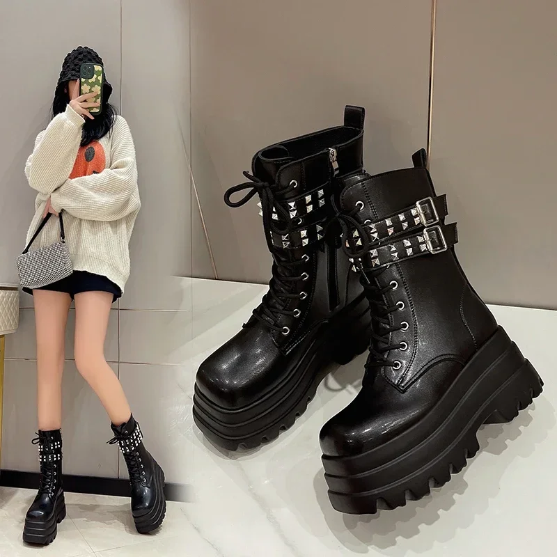 Kette Dekoration Vordere Spitze Militär Stiefel Plattform Dicken Boden Waden Stiefeletten Herbst und Winter Neue Schuhe für Frau
