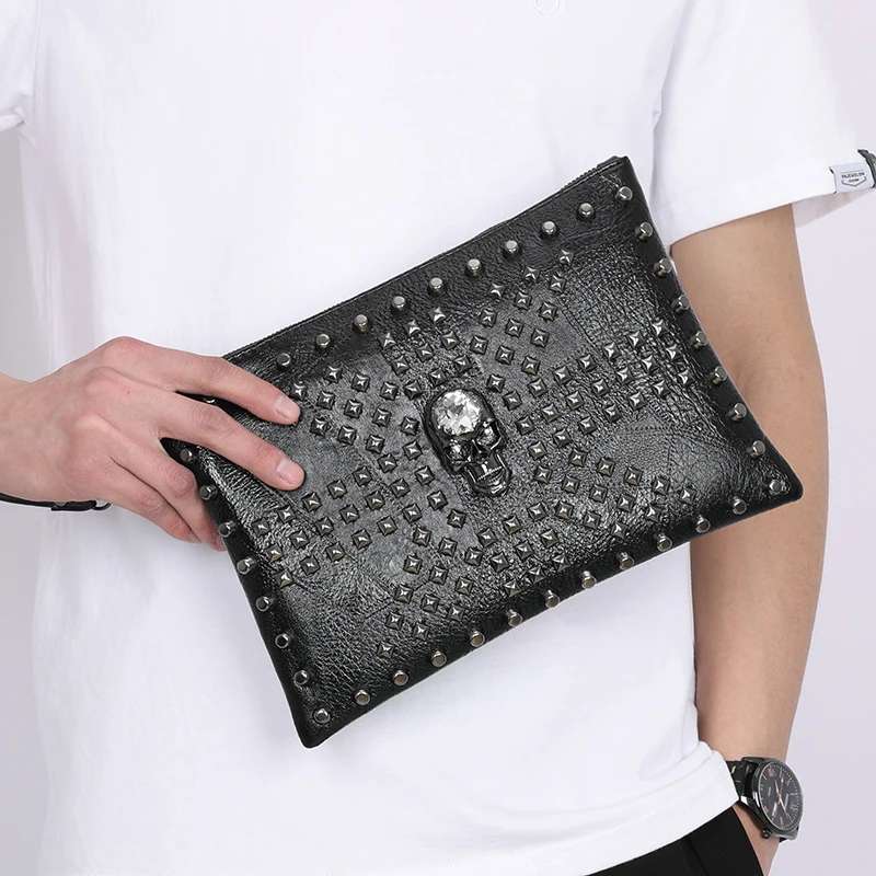 Herren Umschlag Handtasche Brieftasche personalisierte Punk Stil Nieten Schulter Messenger Bag schwarz Mode tragbare leichte Handtasche