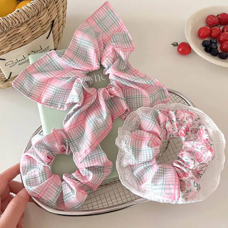 1 Stück süßer Spitzen-Blumen-Rosa-karierter Dickdarm-Haarring, Hinterkopf gebundenes Haarseil, Pferdeschwanz-Kopfseil, vielseitiges Haargummi Image