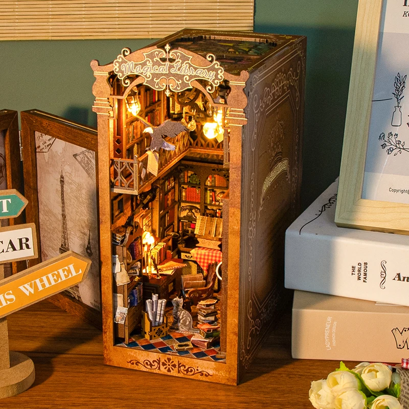 DIY Buch Nook Kit Holz Mini Puppenhaus 3D Puzzle Modell Gebäude Bücherregal Einsatz Retro Bookshok Dekor für Geschenke Bookshop Serie