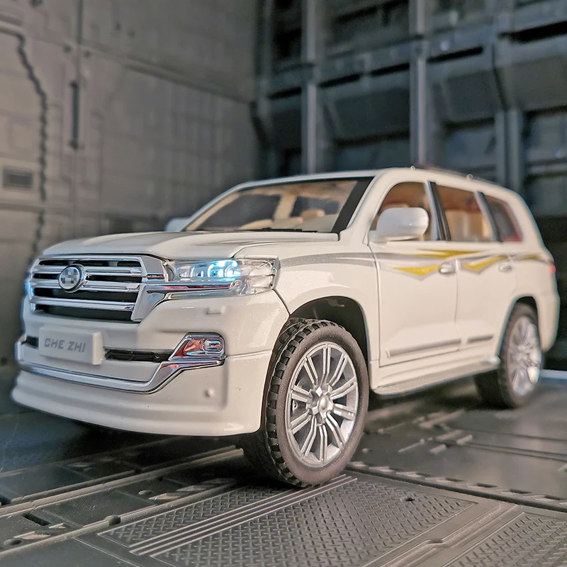 1:24 Simulierte Land Cruiser SUV Legierung Auto Modell Ornament Metall Business Limousine Modell Geben Freund Geschenk Image