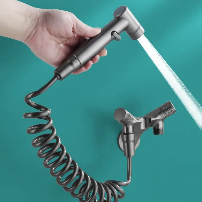 Bidet Toilette Dusche WC V-Form Messing Bidet Wasserhahn Set Badezimmer Shattaf Sprayer Jet Kaltwasserventil WC Bidet Wasserhahn