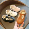 Einfarbig Mädchen Leder Schuhe Kinder T-strap Wohnungen Kinder Casual Turnschuhe Klassischen Schwarz