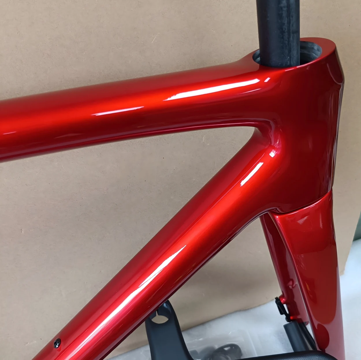 XL8 Carbon Rennradrahmen 2026 Vollständige interne Kabelführung Scheibenbremse Aero Design Fahrradrahmen Lenker Image