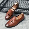 Luxuriöse modische Herren-Slipper, Schwarz, Braun, einbeinig, leicht und bequem, formelle Schuhe, Größe 37–45, Herrenschuhe