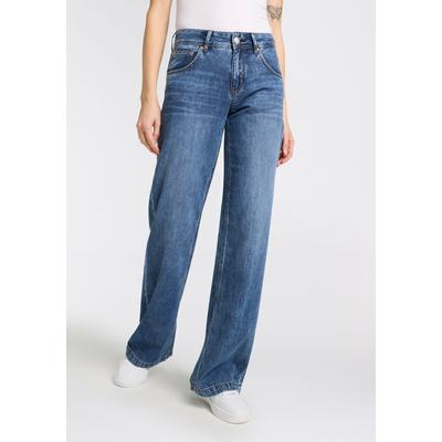 5-Pocket-Jeans HERRLICHER "Edna Denim Light", Damen, Gr. 33, Länge 34, worn, Denim/Jeans, Obermaterial: 50% Baumwolle, 40% Lyocell, 10% Modal, casual, Jeans, mit ausgestelltem Bein Image