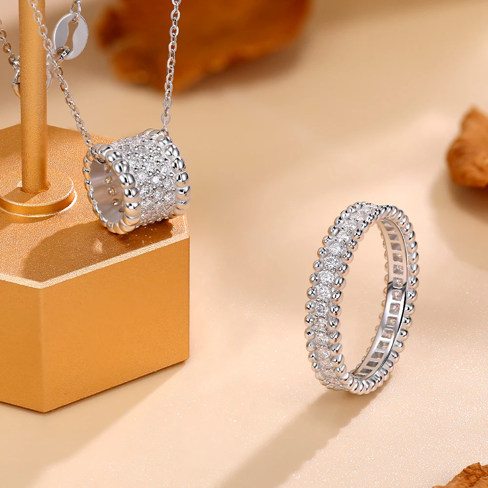 LinkerLove Moissanit Ringe Diamant Anhänger Halskette für Frauen S925 Silber Moissanit Armbänder Braut Hochzeit Edlen Schmuck Set Image