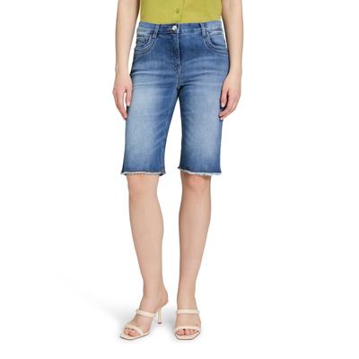 Jeansshorts BETTY BARCLAY "Betty Barclay Jeans-Shorts mit aufgesetzten Taschen", Damen, Gr. 42, Normalgrößen, blau (light blau denim), Obermaterial: 83% Baumwolle, 15% Polyester, 2% Elasthan., sportlich, slim fit, Jeans Image