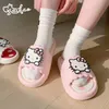 Kawaii Hello Kitty Damen Hausschuhe Sanrioed Anime Pochacco Niedliche Anti-Rutsch Kt Haushaltshausschuhe Mädchen Student Badesandalen