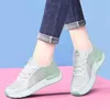 2023 Laufschuhe Frauen Air Mesh Atmungsaktive Wanderschuhe Frauen Turnschuhe Komfortable Weiß Mode