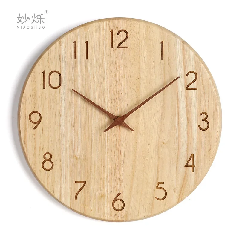 Einfache Wanduhr aus Holz im japanischen Stil, Holzscheit, Gummi-Holzuhr, Wohnzimmer, feiner Klang, Heimdekoration Image