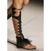 Schwarze Quasten hohl Design Flip Flop Sandalen Stiefel schnüren Frauen Schuhe Low Top Fashion Party