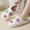 Bunte Liebe Damen Hausschuhe Home Plüsch Winter Frau Schuhe Flauschige Designer Indoor Schuhe Elegante Fuzzy Pelz Rutschen Weiche Sohle