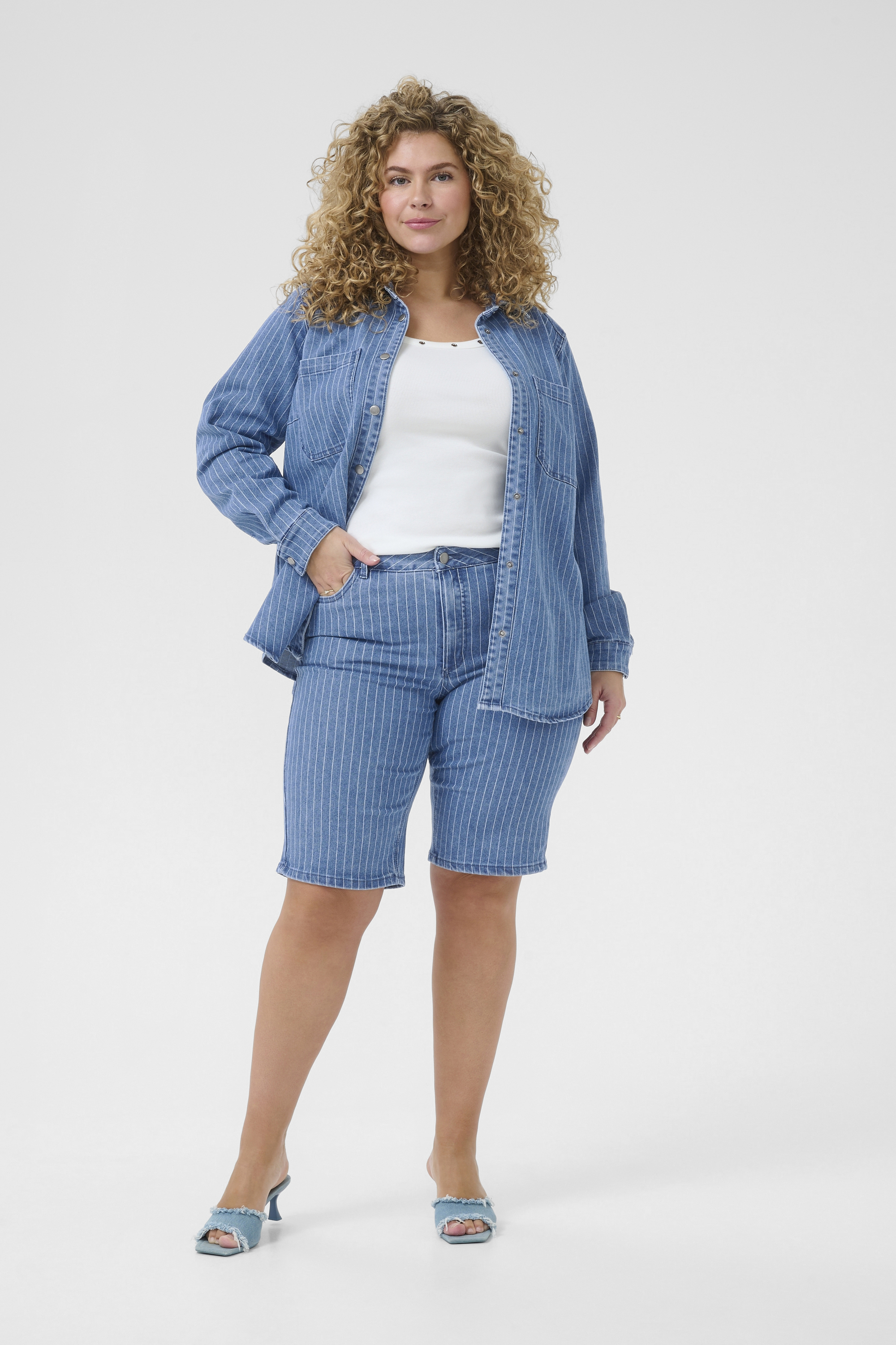 Kurzarmhemd Loose fit Medium Blue Denim Pinstripe blue Image