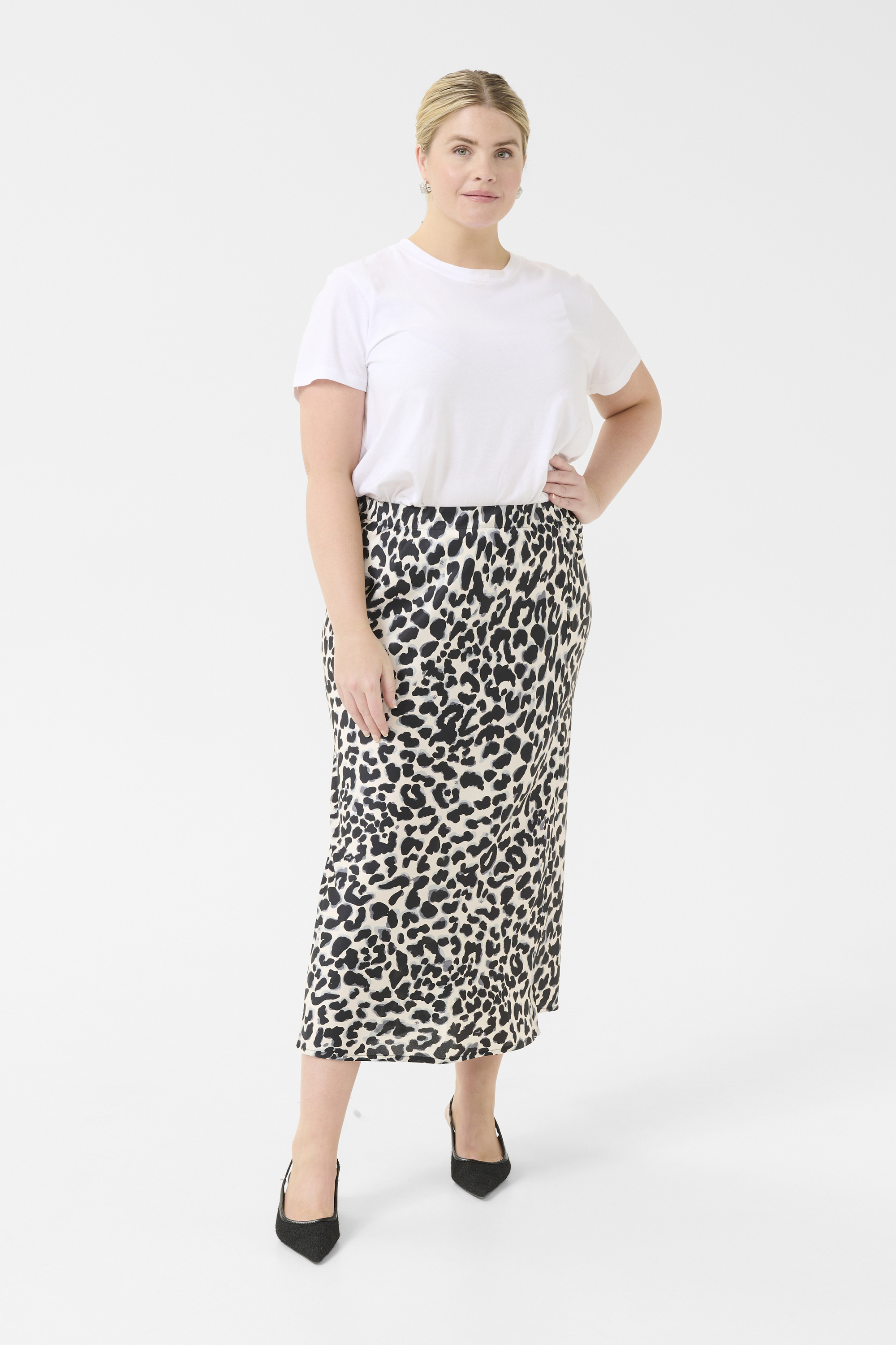 Rock Regular fit Grey Leopard Image