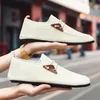 MAEDEFesh Loafer für Herren, Mokassins, flache Schuhe mit dünnem Boden, Wanderschuhe, atmungsaktiv, rutschfest, lässige Slipper, Slip-on-Herrenschuhe