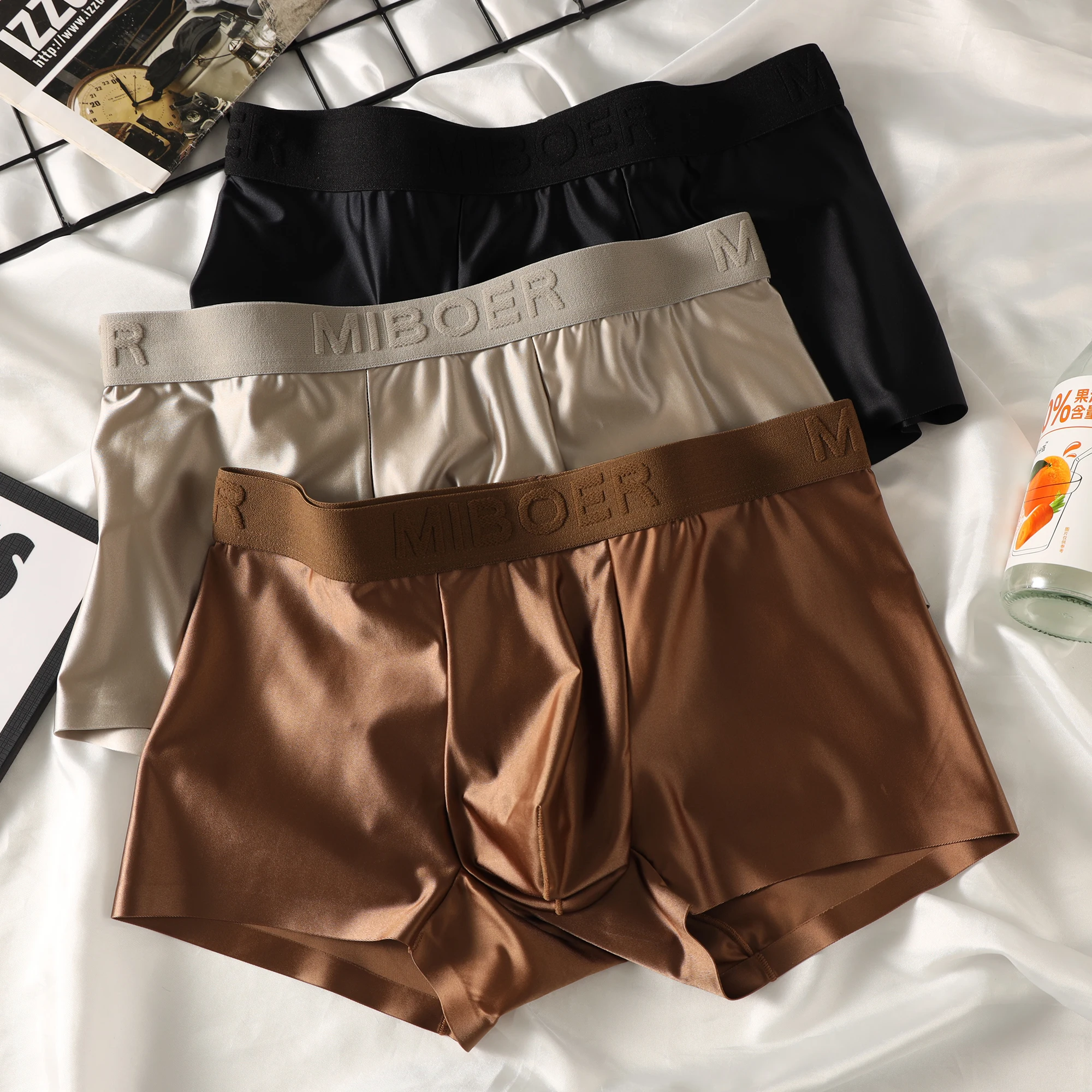 3 Teile/paket Luxus Satin-ähnliche Ultra-dünne Eis Seide Boxer Atmungsaktive Hygroskopische Unterhose Nahtlose Vergrößerte U Beutel männer höschen Image