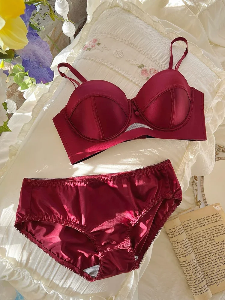 Von Victoria-Stil inspiriertes rotes Dessous-Set, Push-Up-Minimizer-BH, Vintage, ohne Bügel | MOYISU Zodiac Year Special Sex Brustverstärker