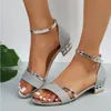 Beige Sandalen mit Absatz, modische Damenschuhe, 2025, große Größe, mittelschwarz, luxuriös, Sommer, neue Nieten-Sandalen für Mädchen mit Rom-Nieten