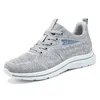 Weiche Unterseite Komfort Herrenschuhe Modetrends Casual Sneakers Herren Sommer Sneakers Günstige Schuhe Ausverkauf Kostenloser Versand