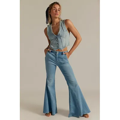 We The Free Marque Flare Jeans at Free People in Dusk, Size: 25