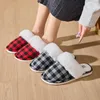 Casual Flauschige Hausschuhe Frauen Haus Flache Plüsch Luxus Überprüfen Designer Winter Schuhe Damen Elegante Indoor Mode Schuhe Große Größe