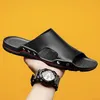 Herren-Hausschuhe, PU-Leder, klassische Sommer-Herren-Hausschuhe, bequeme, weiche schwarze Sandalen, leichte EVA-Herren-Slides, Indoor-Garten-Clogs, Schuhe