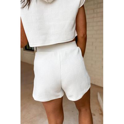 Weißes strukturiertes, verkürztes Hoodie- und Shorts-Set Image