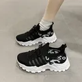 Scarpe da ginnastica da donna Scarpe da tennis da corsa leggere Scarpe da ginnastica da donna traspiranti di alta qualità Scarpe da ginnastica comode di grandi dimensioni da donna