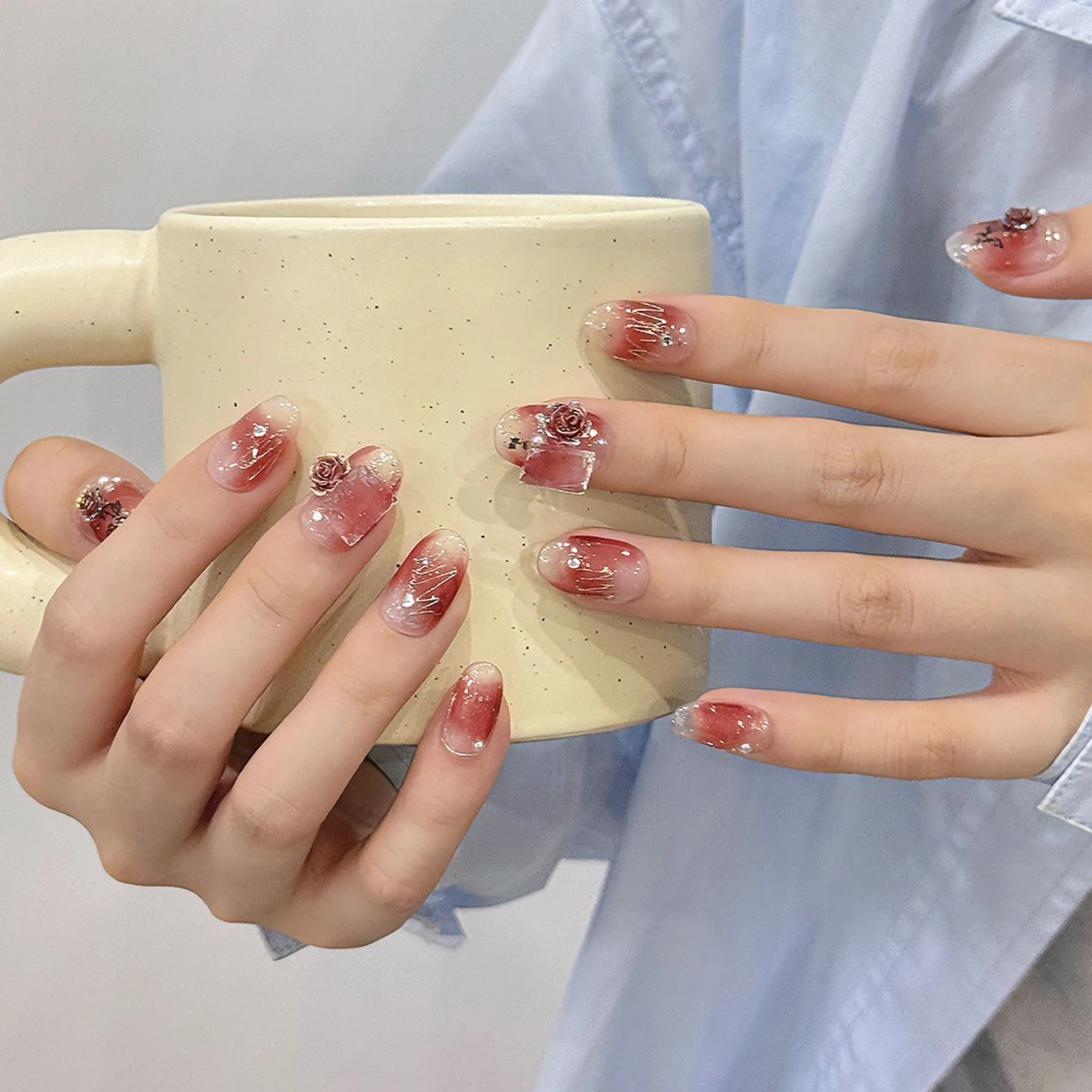 Handgemachte erröten drücken auf Nägel mit roter Rose Blume 10 Stück süße Glitzer Dekor falsche Nägel abnehmbare Perle kurze runde gefälschte Nägel Image