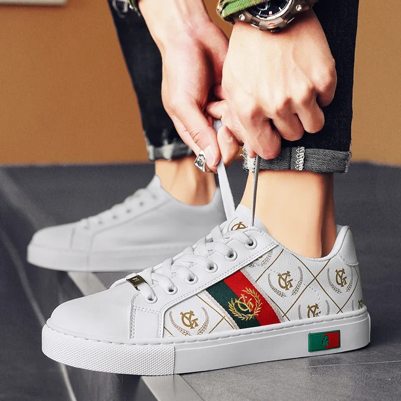 ELUVA Männer Leichte Sportschuhe Rutschfeste Wanderschuhe Outdoor Skateboard Turnschuhe Bequeme Casual Weiße Schuhe Für Mann