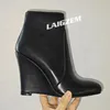 LAIGZEM Frauen Kurze Stiefel Seitlichem Reißverschluss Runde Kappe 10 CM Heels Keile Stiefel Kunstleder Damen Herbst Schuhe Frau Große Größe 39 41 43
