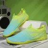 Günstige grüne Aqua-Schuhe für Damen, Sommer-Slip-On-Herren-Barfußschuhe, große Größe 46, Strand-Wasserschuhe für Herren, Zapatos para agua playa