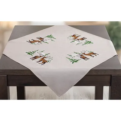 Stickmitteldecke Rehe in Winterlandschaft Image