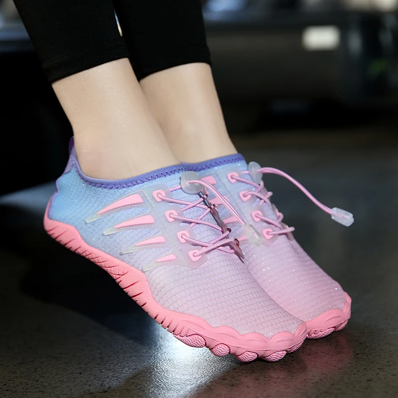 2024 Barfuß Schuhe Männer Frauen Wassersport Outdoor Strand Aqua Schuhe Paar schwimmen schnell trocken Sport training Turnschuhe Image