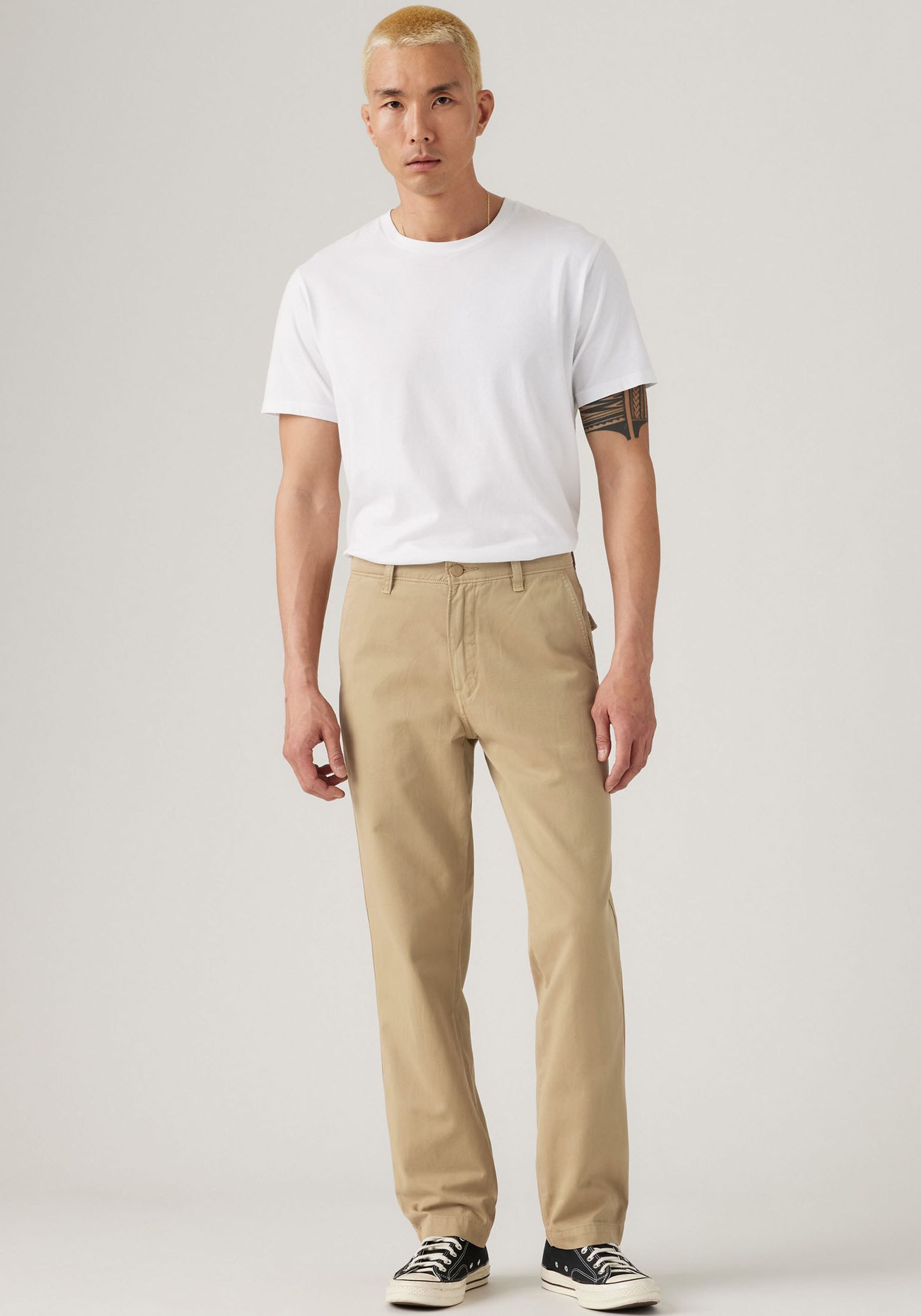 Chinohose LEVI'S "LV Hose XX CHINO AUTHENTIC RLX", Herren, Gr. 36, Länge 32, sand khaki, Web, Obermaterial: 100% Baumwolle, unifarben, bequem knöchellang, Hosen Chinohose, bequeme Passform Image
