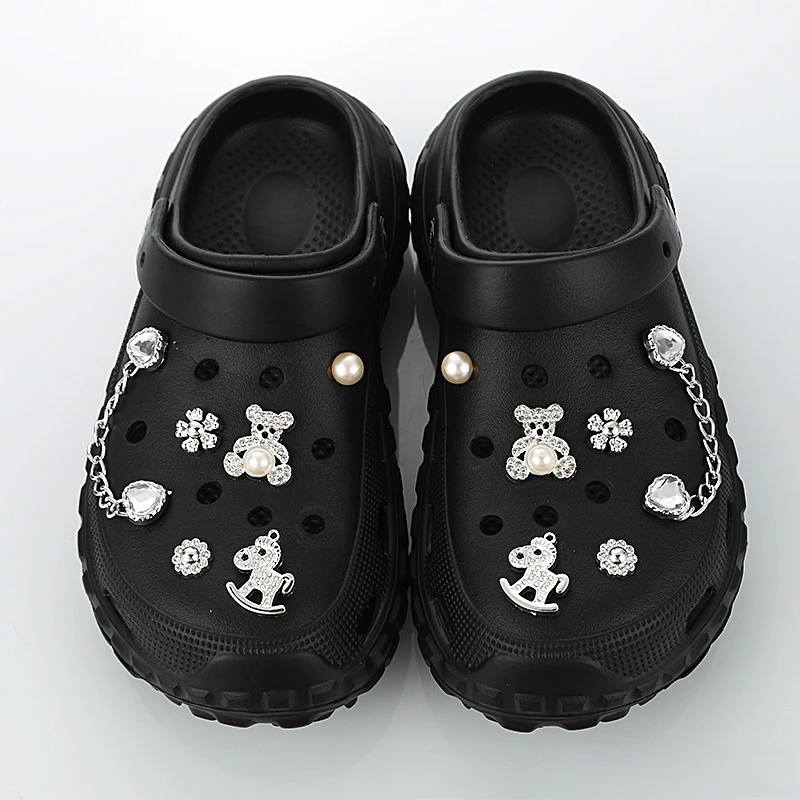 12PCS Mode Schuh Charms Set Zubehör Loch Schuh Schnalle Silber Pferd Strass Bär Diamant Kette DIY Schuhe Dekorationen geschenk