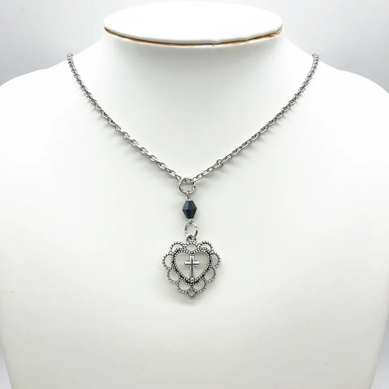 Gothic Punk Stil Hohl Herz Kreuz Anhänger Halskette Religion Dark Art Goth Schmuck Halsketten Für Frauen Rock Metall Geschenke