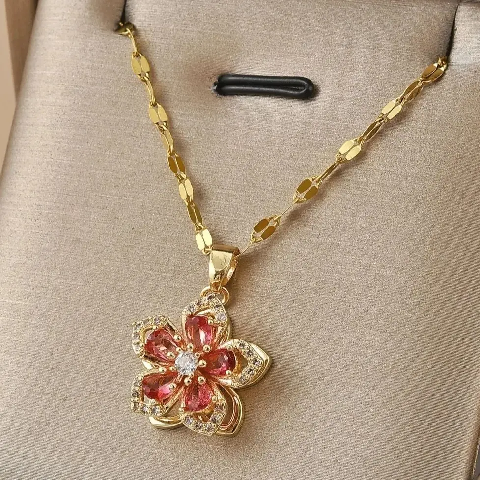 Squisita collana con ciondolo fiore zircone lucido per donna Fiori girevoli di lusso Collana a catena in acciaio inossidabile Gioielli per feste