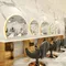Set di mobili per salone di bellezza Stazione per specchio per salone a figura intera Specchio per styling a LED Mobili per salone di bellezza Specchio dorato