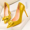 Gelb Rosa Patent Leder Süße Bowknot Frauen Pumpen Frühling Flach Damen Büro Spitz Sexy High Heels Party Schuhe Frau