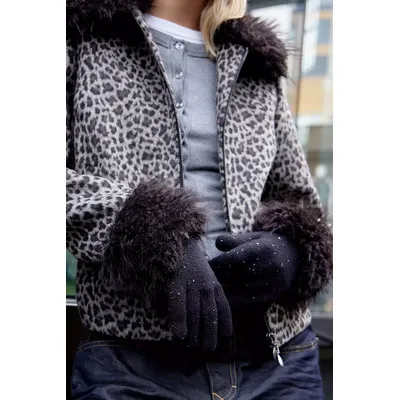 UO Super-Soft Gloves - Black at Urban Outfitters