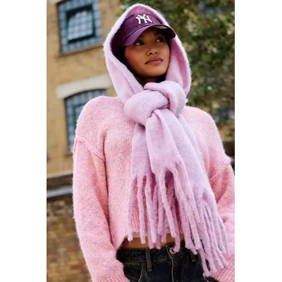 UO Lenora Blanket Scarf - Pink at Urban Outfitters