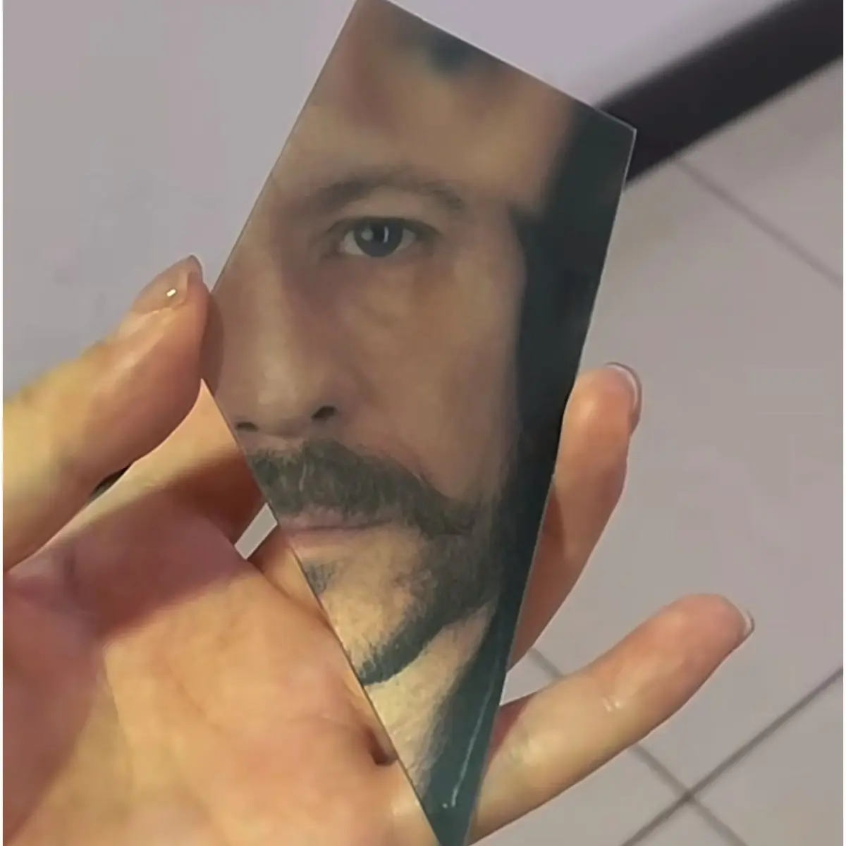 Anime Magic Boy Kreative Gesicht Ändern Raster Karte Film Peripherie Party Requisiten Kleines Geschenk Großhandel Image