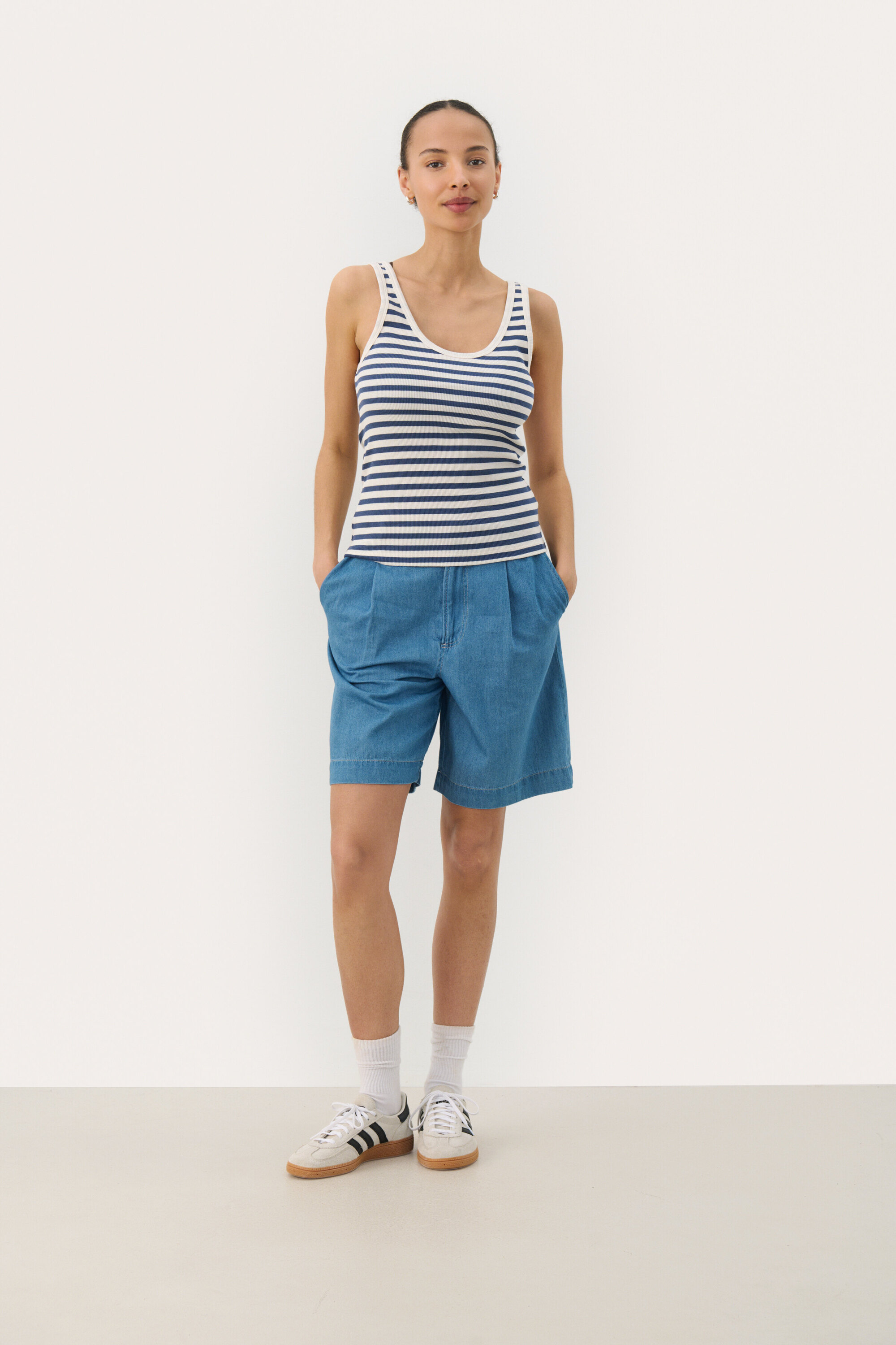 Kurzarm-Bluse Gerade Passform Oceania Stripe blue white Image