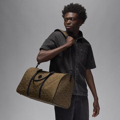 Icon Duffle Bag (40L) - Brown - Nike Gym Bags