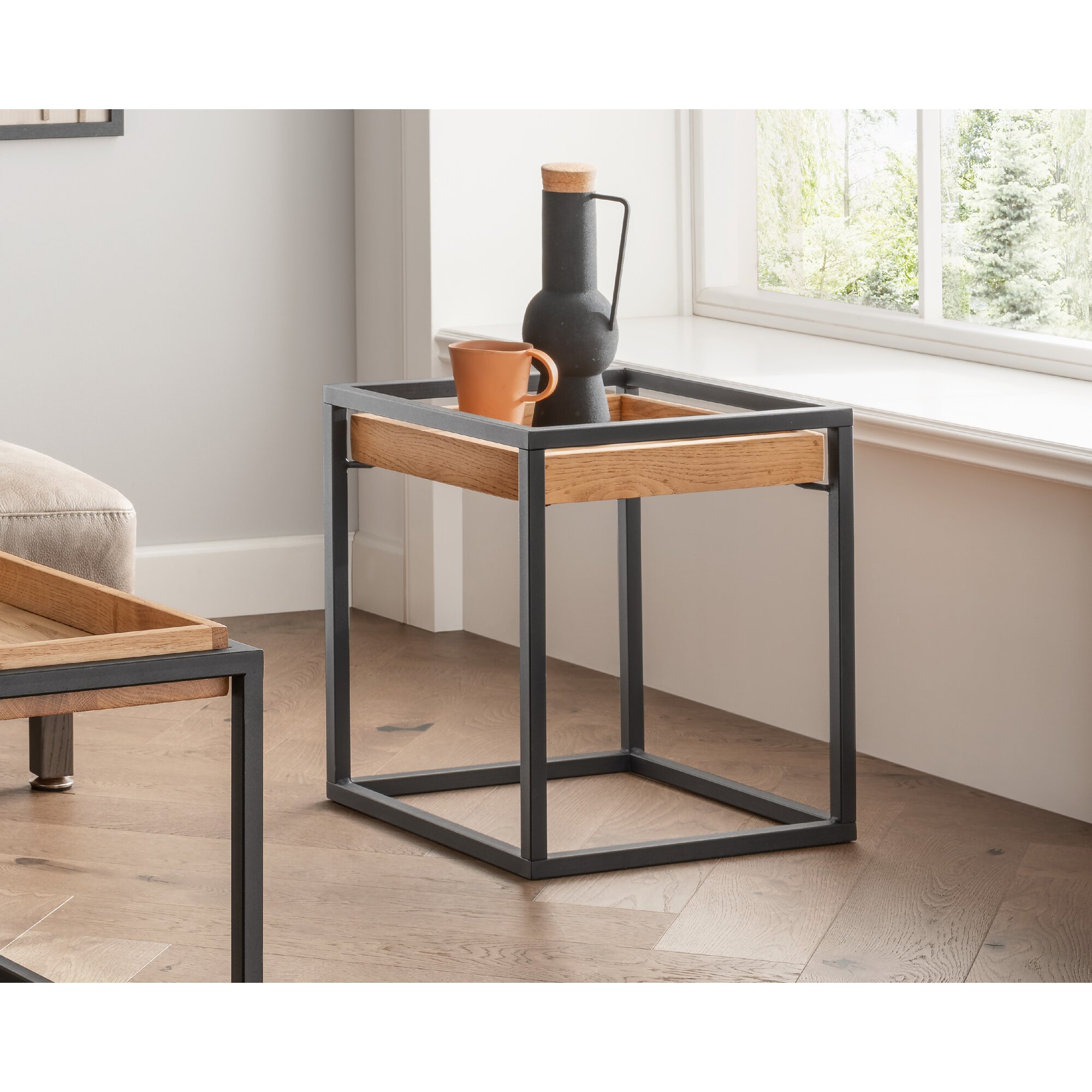 die Faktorei »Samuel« Beistelltisch